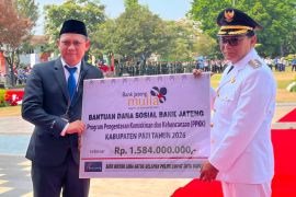 Wujud kepedulian sosial, Bank Jateng Cabang Koordinator Pati serahkan bantuan CSR Rp1,584 miliar kepada Pemkab Pati