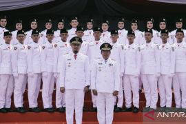 Bupati inspektur upacara HUT RI di Rengat