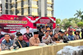 Polda Sumbar musnahkan 124 kg ganja dari 43 kasus narkotika