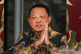 Febrie minta barang bukti 74 kg emas dan uang segera dikembalikan