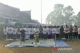 Pemkab Kobar gelar shalat Istisqa meminta turun hujan atasi karhutla