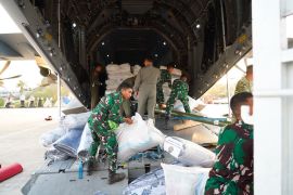 TNI gerak cepat tangani dampak gempa NTT hingga penuhi kebutuhan dasar warga
