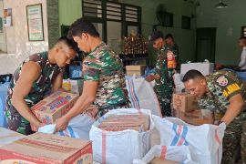 Kodim 1620 Lombok Tengah menggalang bantuan korban gempa NTT