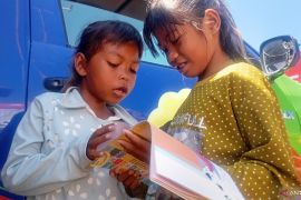 BNPB apresiasi perpustakaan, jaga anak penyintas gempa NTT tetap ceria