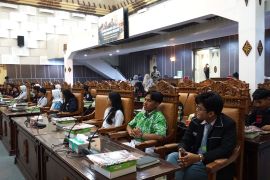 Bakesbangpol Kota Yogyakarta adakan Parlemen Pelajar edukasi generasi muda