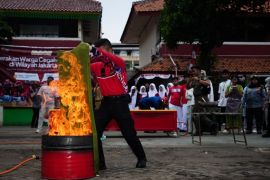 Pemkot Jakbar kenalkan gerakan "Warga Cegah Kebakaran" di Tambora