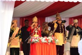 Busana Nusantara Warnai HUT ke-81 RI di Semen Padang, Semangat Persatuan dan Kebangsaan Menguat
