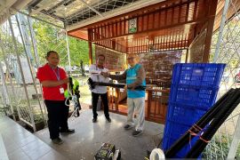 PLN Nusantara Power UP Gorontalo Serahkan Bantuan Sarana Pendukung Pengelolaan Lingkungan kepada DLHK Kota Gorontalo
