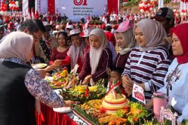 Lomba Tumpeng Merdeka di Pabuaran Bogor