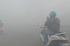 Kabut asap "rembes" ke Kota Seribu Sungai Banjarmasin Kalsel