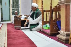 Tuan Guru Madyan ungkap keutamaan shalawat