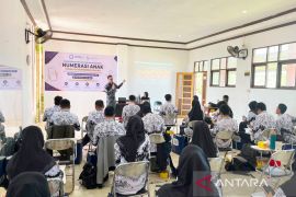 Etnomatematika Banjar dan Augmented Reality perkuat pembelajaran numerasi Guru SD