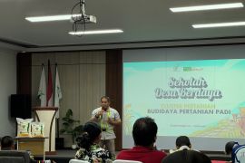 Sekolah desa berdaya kenalkan potensi sawah dan kolam di Kalbar