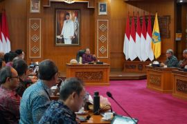 Gubernur Bali minta OPD realisasikan target pendapatan asli daerah tahun 2026