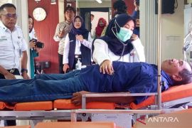 KAI Madiun berikan pengobatan gratis melalui Rail Clinic di Ngawi