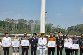 Chandra Asri terima penghargaan Pemkot Cilegon di bidang pendidikan dan penurunan stunting