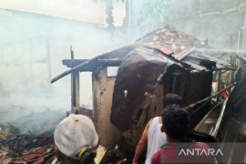 48 personel Gulkarmat Jaksel padamkan kebakaran rumah di Pancoran