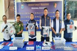 Polhukam kemarin dari penyelundupan sisik trenggiling hingga penghargaan Kemenkum
