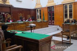 Mantan Kadisdikbud Tebing Tinggi divonis 7,5 tahun penjara