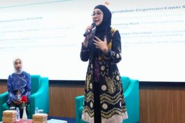 Ketua TP PKK Tala bekali mahasiswa cegah kekerasan di era digital