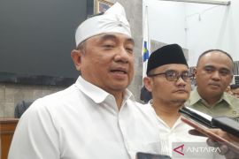 Bupati Garut siapkan anggaran untuk perbaikan jalan rusak di Banjarwangi