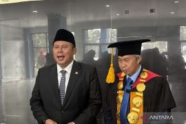 Wakil Ketua DPR menyoroti ketimpangan distribusi guru di daerah