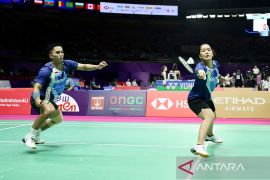 Amri/Nita tumbangkan juara All England untuk ke perempat final