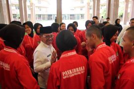 Anggota Paskibraka Kota Tangerang jalani wisata juang
