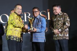 Di Koperasi Award, Gubernur Banten raih Bakti Nayaka Mahambara