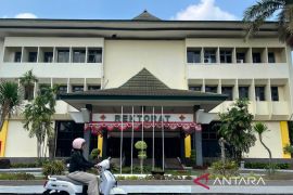 Unsoed sebut KPK menyegel ruang pimpinan di gedung rektorat