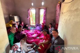 Wabup Bangka Selatan kunjungi mahasiswi korban penganiayaan