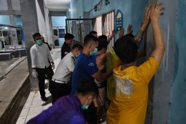 Lapas Manado lakukan sidak pastikan kamar warga binaan aman