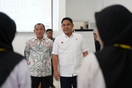 Wamen P2MI gandeng Unhas perkuat SMK Go Global