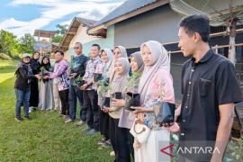 Dosen Faperta ULM dampingi pemuda Desa Tirta Jaya kembangkan agroekoeduwisata berbasis pertanian terpadu