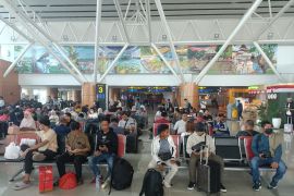 Kabut asap ganggu enam penerbangan di Bandara Supadio Pontianak
