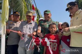 Kodam XXIII/PW bangun Jembatan Garuda di Parimo untuk permudah akses masyarakat
