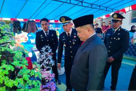 Lapas Lubuk Basung berikan hadiah bagi warga binaan hafal ayat pendek
