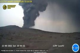 Gunung Anak Krakatau meletus sembilan kali pada Sabtu