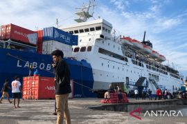 Pelni Ambon buka layanan pengiriman bantuan kemanusiaan bagi korban gempa NTT