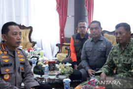 Panglima TNI-Kapolri dampingi presiden tangani karhutla Kalbar