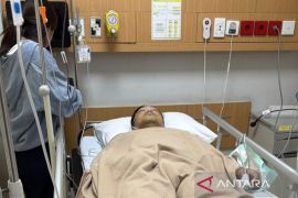 Grebek gudang uang palsu di Tangsel, seorang polisi alami luka