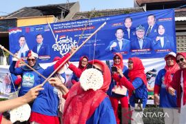 Keseruan lomba rakyat di Rawalumbu bersama Demokrat Bekasi