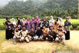 "Ekspedisi Campus Orange X Perempuan Berdampak" : Mengabdi di balik Bukit Lubuk Rasam