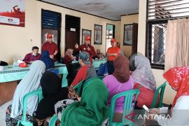 RSUD Arjawinangun Cirebon mengerahkan tiga dokter spesialis ke puskesmas