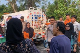 BPBD Ciamis menyalurkan air bersih untuk 11.302 jiwa terdampak kekeringan