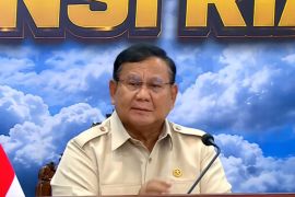 Presiden Prabowo tiba di Riau, tinjau langsung penanganan karhutla