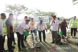 Menteri Lingkungan Hidup-PTPN IV PalmCo luncurkan gerakan tanam 1,5 juta pohon