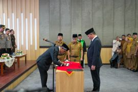 Bupati Solok Lantik Masheri Yanda Boy sebagai Pejabat Sekretaris Daerah