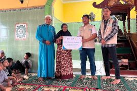YBM PLN bantu pendidikan 20 anak di Panti Asuhan Ayah Bunda