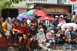 Kemeriahan pawai baris berbaris HUT Ke-81 RI